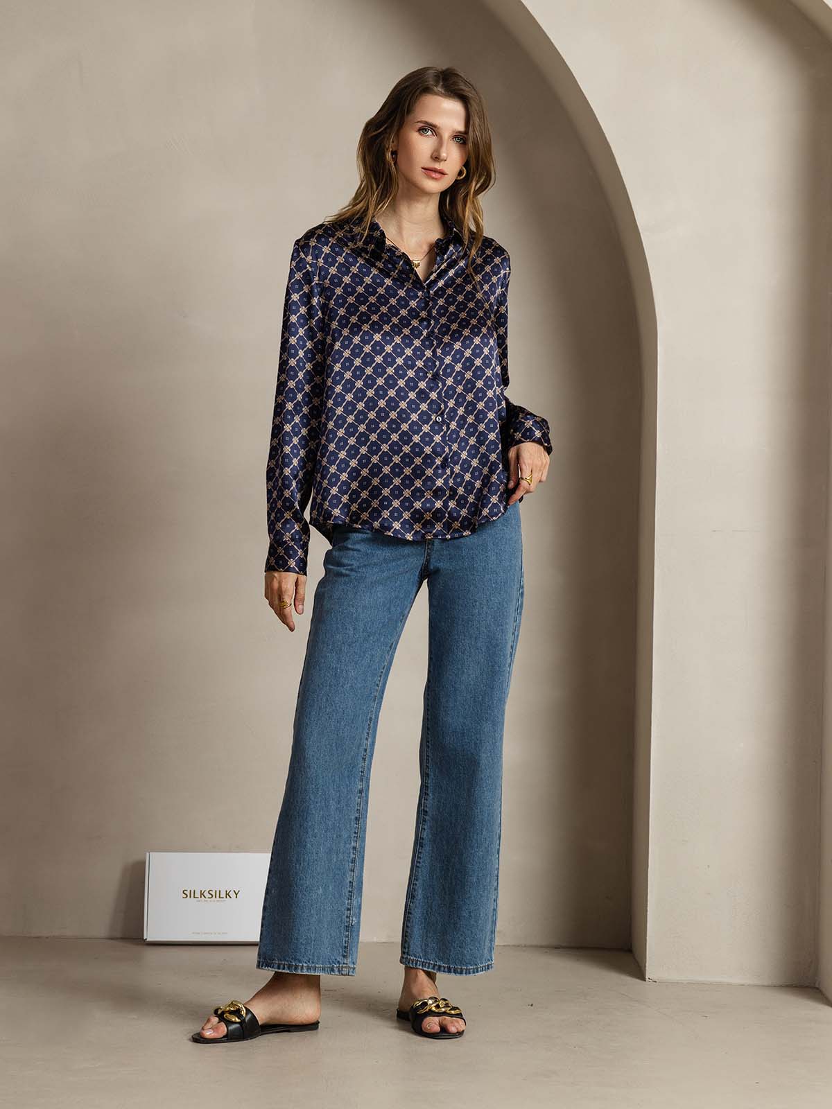 Camisa Elegante con Cuello de Seda